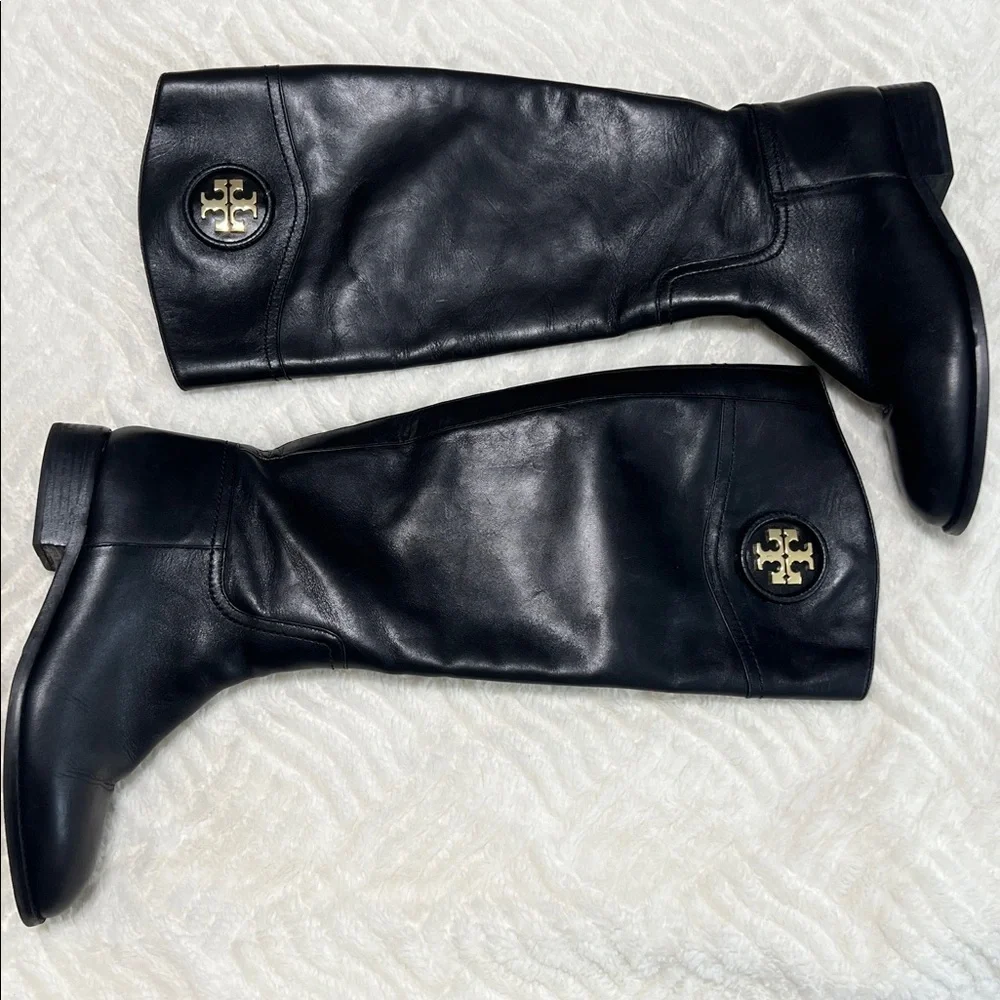 Tory Burch Black Leather Riding Boots Logo Medallion Knee High Size 7.5